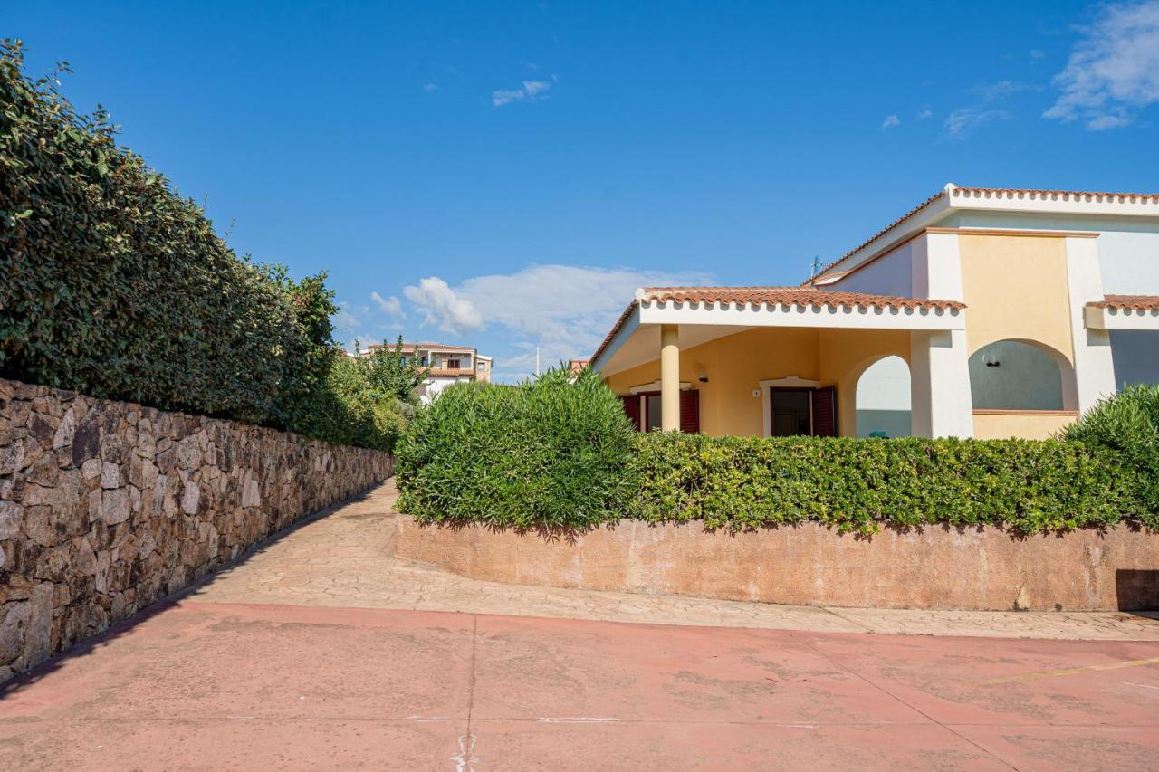 Residence La Tartaruga Monte Petrosu Buitenkant foto